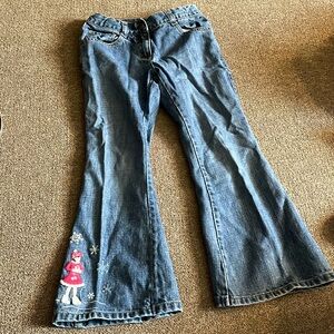 Size 6 girls Gymboree jeans. Barely worn, maybe once or twice.
